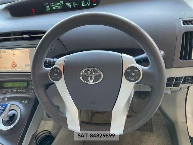 Toyota PRIUS 2010-05 8438741-19