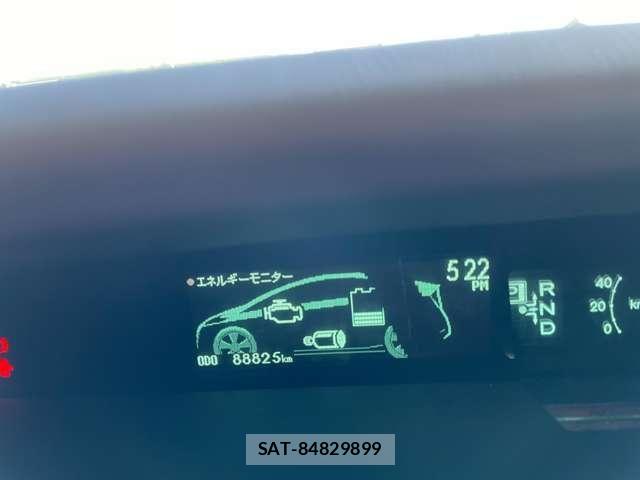 Toyota PRIUS 2010-05 8438741-21