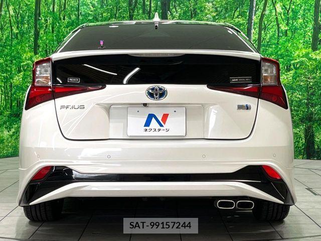 Toyota PRIUS 2019-05 8438732-16