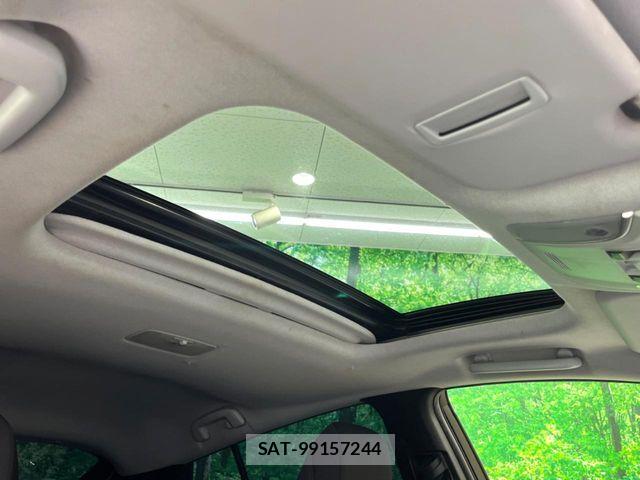 Toyota PRIUS 2019-05 8438732-3