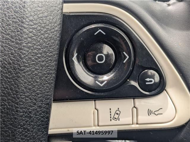 Toyota PRIUS 2018-06 8438737-14