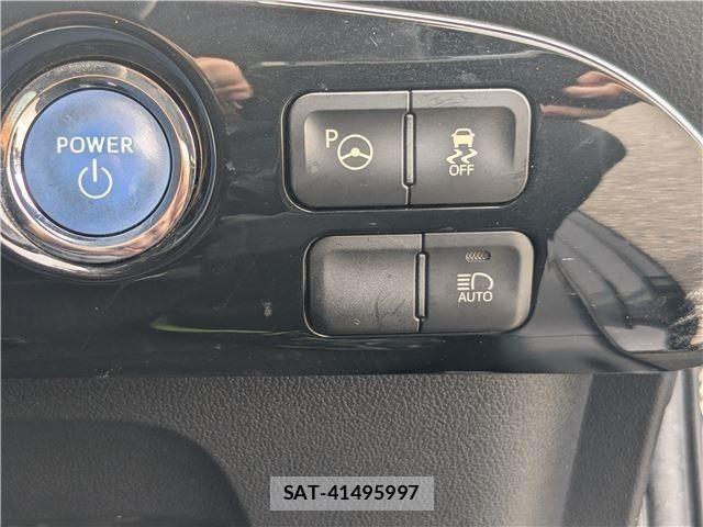Toyota PRIUS 2018-06 8438737-17