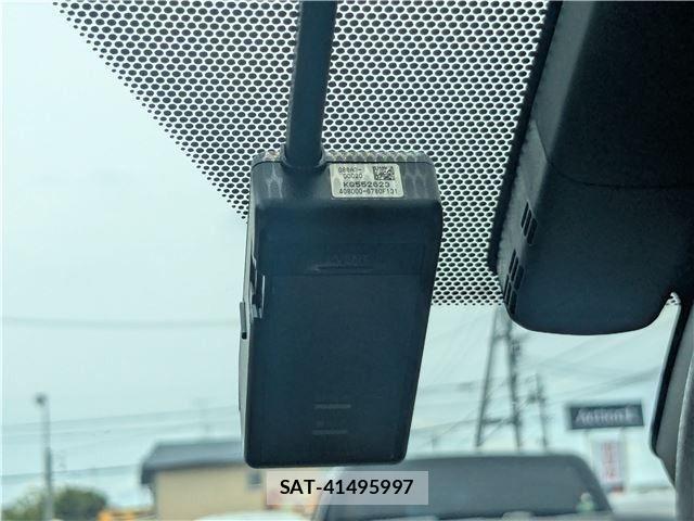 Toyota PRIUS 2018-06 8438737-29