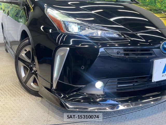 Toyota PRIUS 2019-10 8438724-11