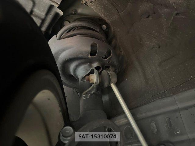 Toyota PRIUS 2019-10 8438724-19