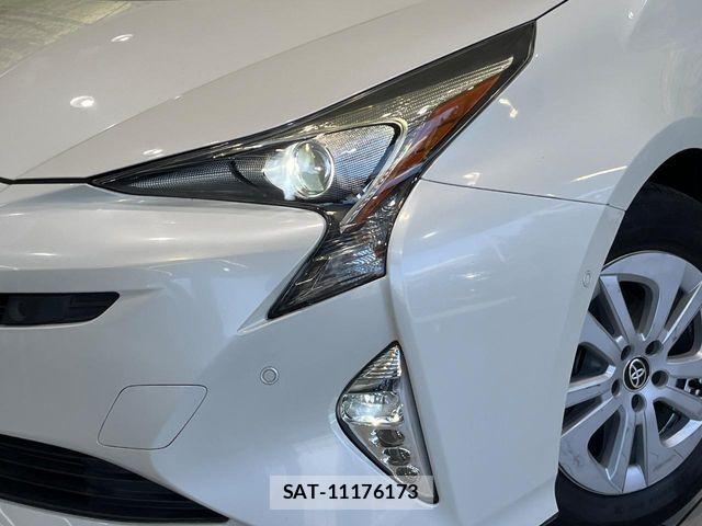 Toyota PRIUS 2018-02 8438733-11