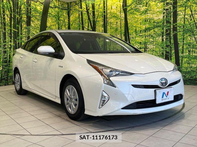 Toyota PRIUS 2018-02 8438733-15