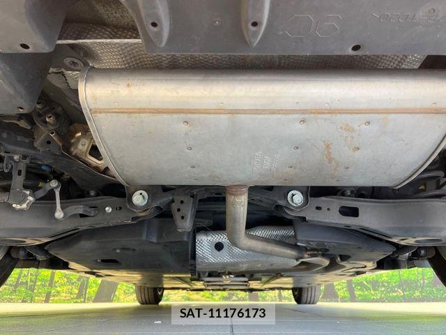 Toyota PRIUS 2018-02 8438733-18