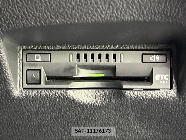 Toyota PRIUS 2018-02 8438733-6