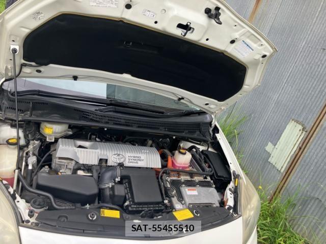 Toyota PRIUS 2012-01 8438740-10