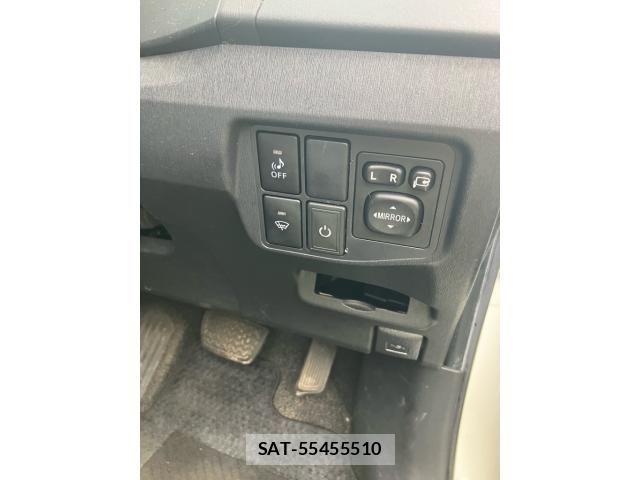 Toyota PRIUS 2012-01 8438740-12