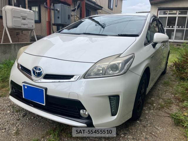 Toyota PRIUS 2012-01 8438740-1