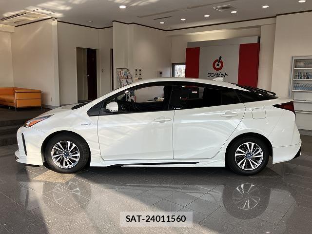 Toyota PRIUS 2020-03 8438730-14