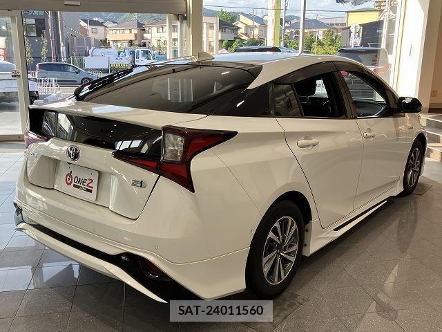 Toyota PRIUS 2020-03 8438730-2