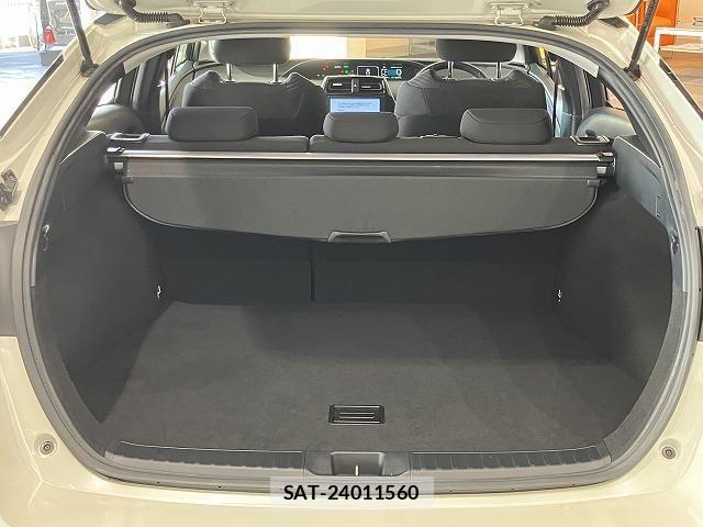 Toyota PRIUS 2020-03 8438730-29