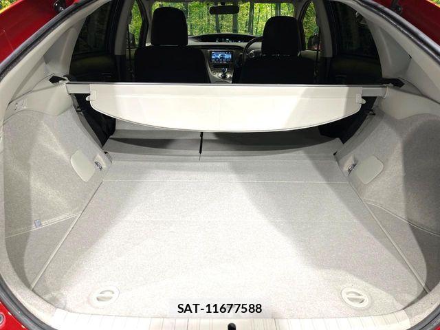 Toyota PRIUS 2014-03 8438736-9