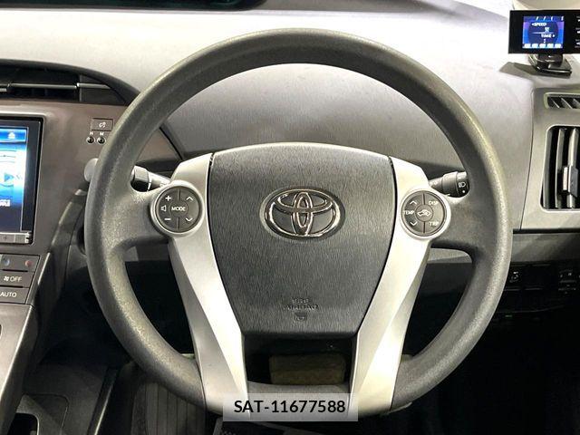 Toyota PRIUS 2014-03 8438736-10