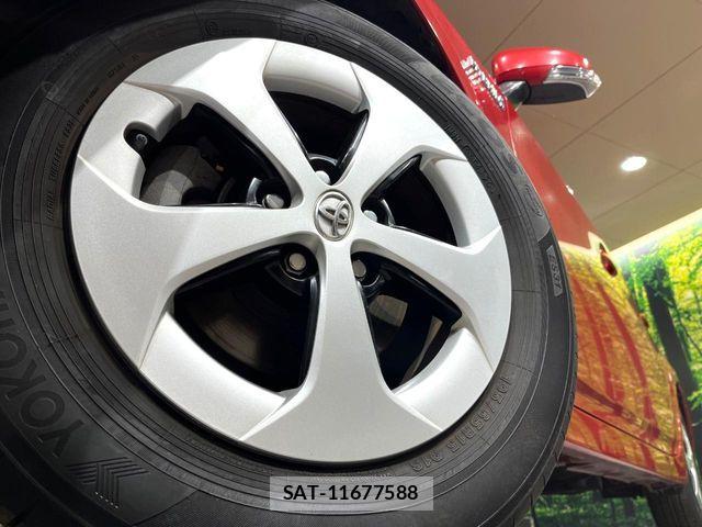 Toyota PRIUS 2014-03 8438736-12