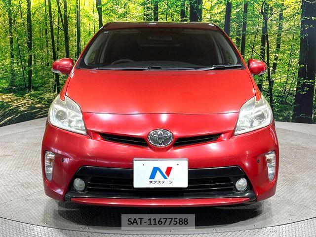 Toyota PRIUS 2014-03 8438736-13