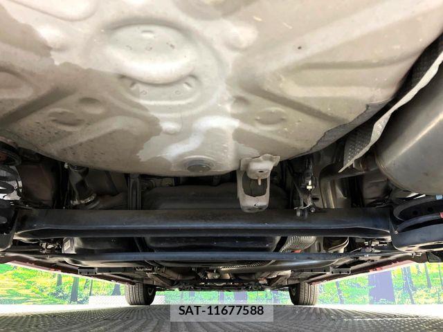 Toyota PRIUS 2014-03 8438736-18