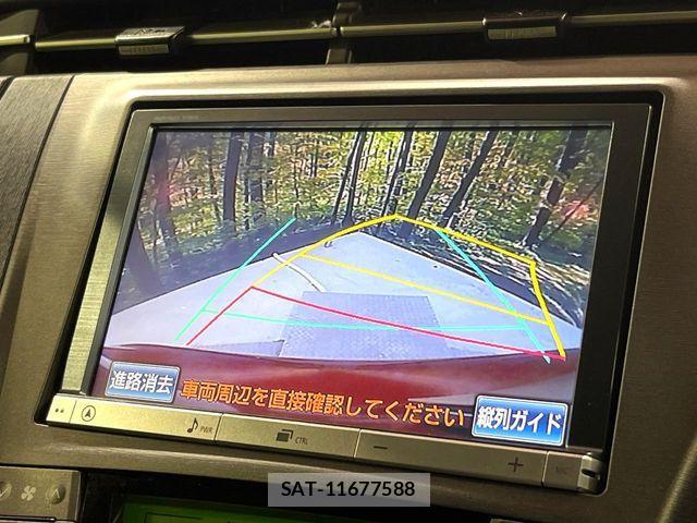 Toyota PRIUS 2014-03 8438736-3