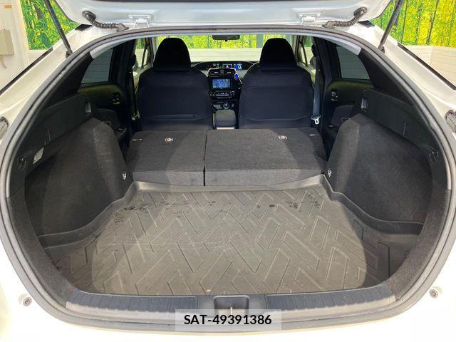 Toyota PRIUS 2019-07 8438731-10