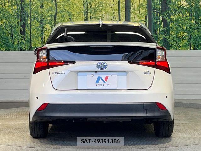 Toyota PRIUS 2019-07 8438731-15