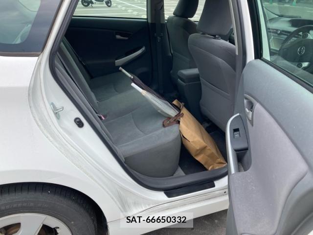 Toyota PRIUS 2011-09 8438742-11