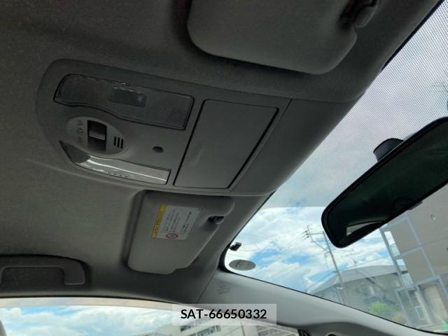 Toyota PRIUS 2011-09 8438742-16