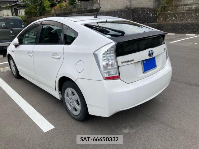 Toyota PRIUS 2011-09 8438742-2