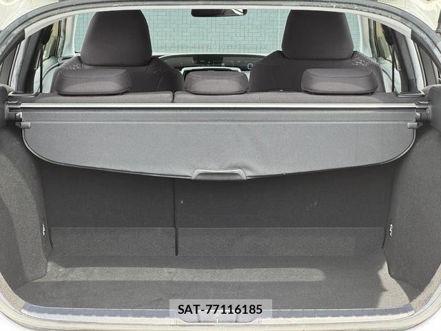 Toyota PRIUS 2016-09 8438538-12