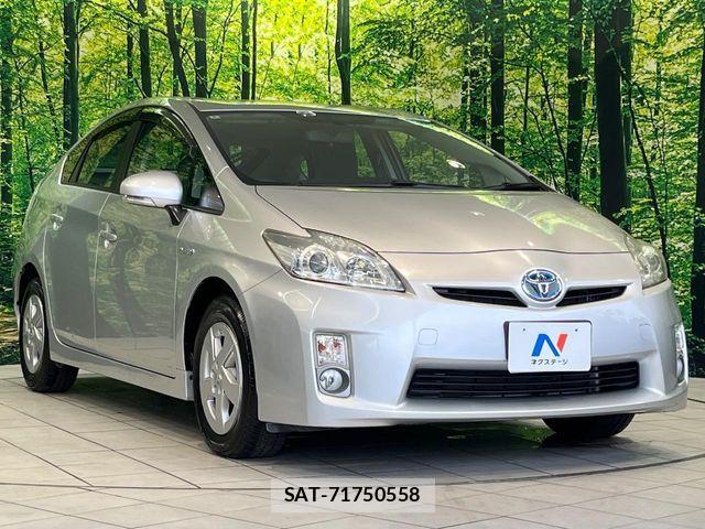 Toyota PRIUS 2010-08 8438739-15