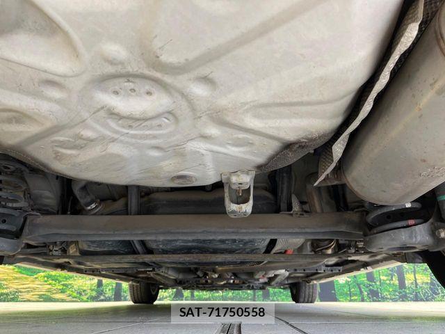 Toyota PRIUS 2010-08 8438739-18