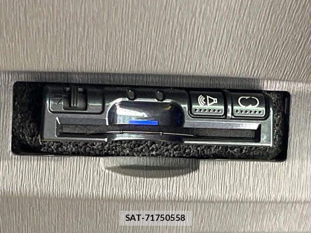 Toyota PRIUS 2010-08 8438739-6