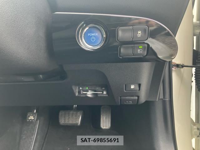Toyota PRIUS 2019-07 8438734-13