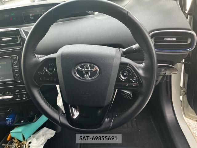 Toyota PRIUS 2019-07 8438734-14