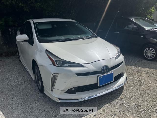 Toyota PRIUS 2019-07 8438734-1