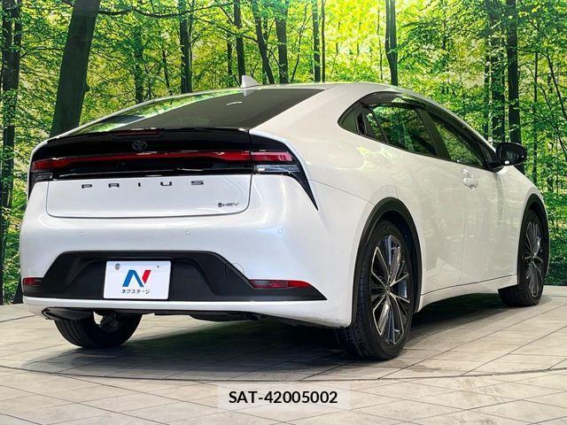 Toyota PRIUS 2024-02 8438721-16