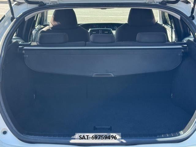 Toyota PRIUS 2016-06 8438735-12