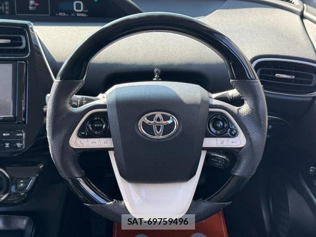 Toyota PRIUS 2016-06 8438735-13