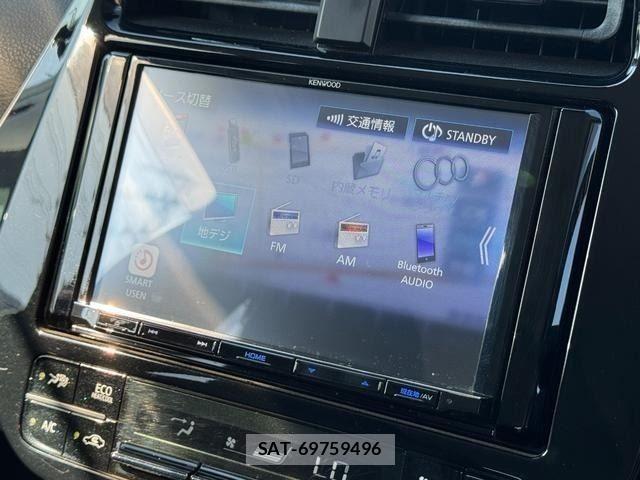 Toyota PRIUS 2016-06 8438735-24