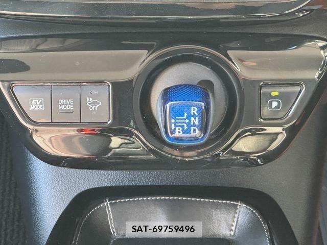 Toyota PRIUS 2016-06 8438735-26
