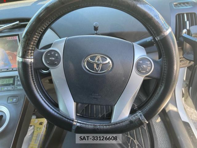 Toyota PRIUS 2010-09 8438634-16