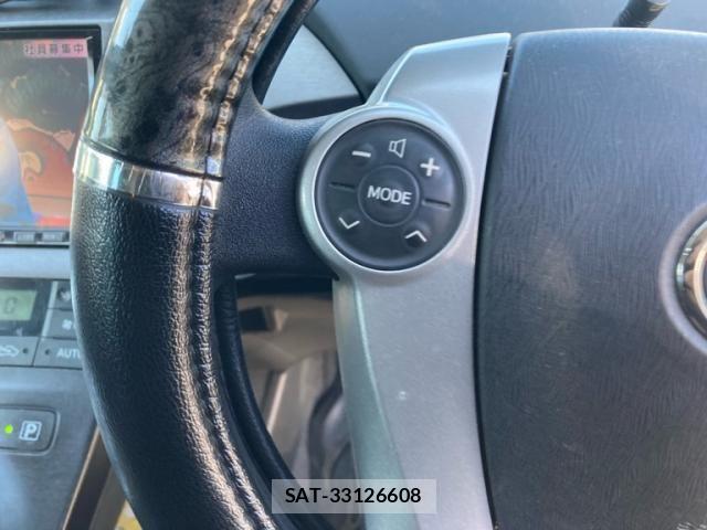 Toyota PRIUS 2010-09 8438634-17