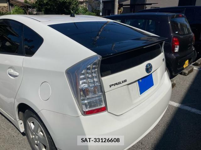 Toyota PRIUS 2010-09 8438634-3