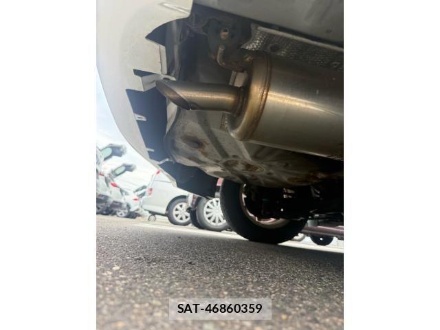 Toyota PRIUS 2014-07 8438738-11