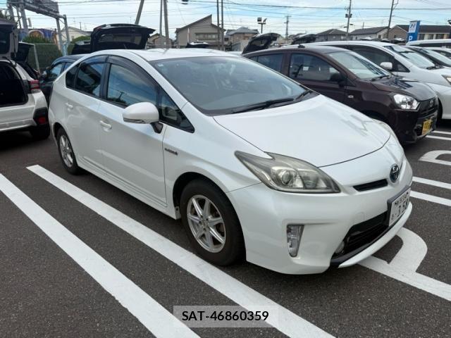 Toyota PRIUS 2014-07 8438738-1