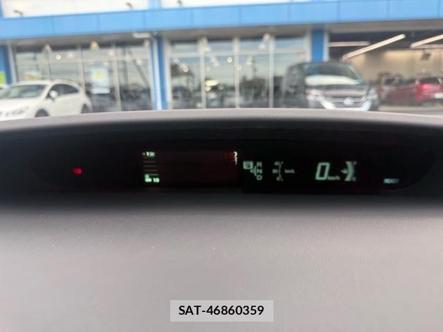 Toyota PRIUS 2014-07 8438738-21