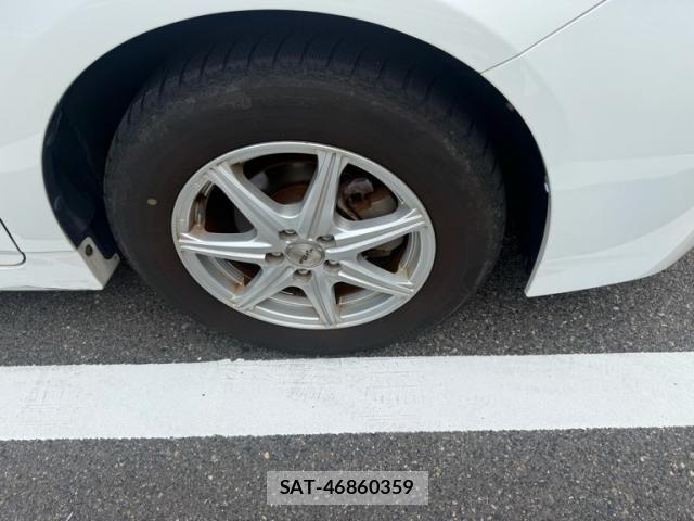 Toyota PRIUS 2014-07 8438738-8