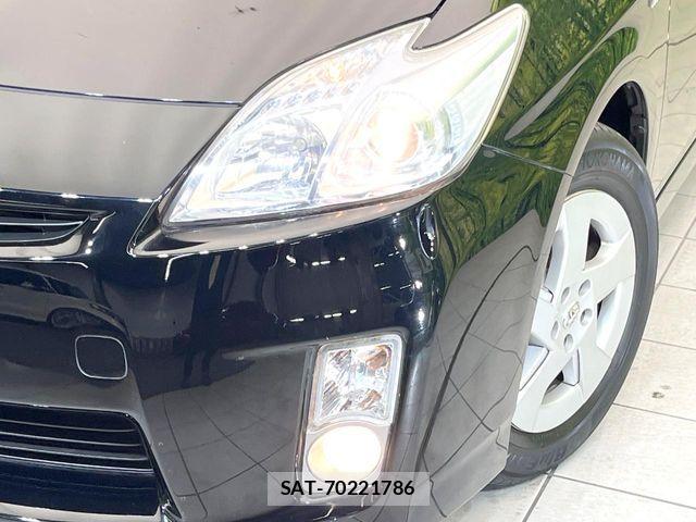 Toyota PRIUS 2010-10 8458231-11